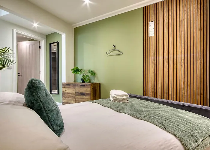 Westhill Road Apartment